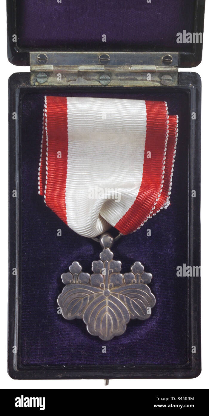 Décorations, Japon, ordre du Soleil Levant (Kiokuji tsusho), institué 1875, 8ème classe, en boîte, décoration, , Banque D'Images