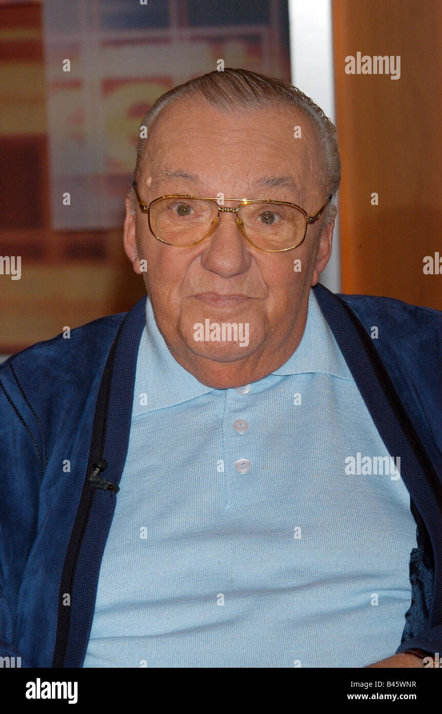 Schenk, Heinz, 11.12.1924 - 1.5.2014, modérateur allemand, portrait, invité à l'émission de télévision « Johannes B. Kerner », Hambourg, 12.5.2005, Banque D'Images