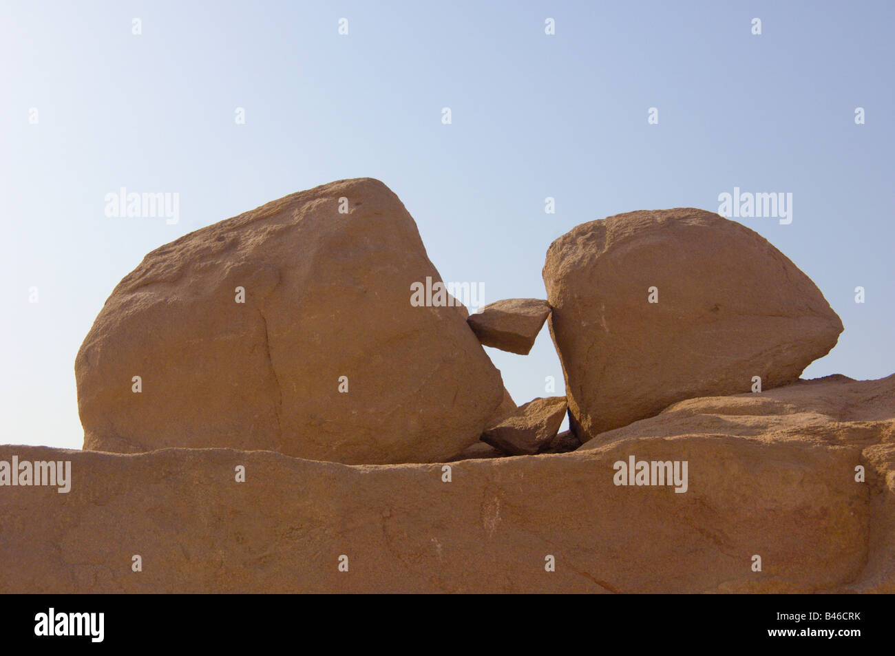 Des rochers près de l'emplacement de l'obélisque inachevé à Assouan, Egypte Banque D'Images