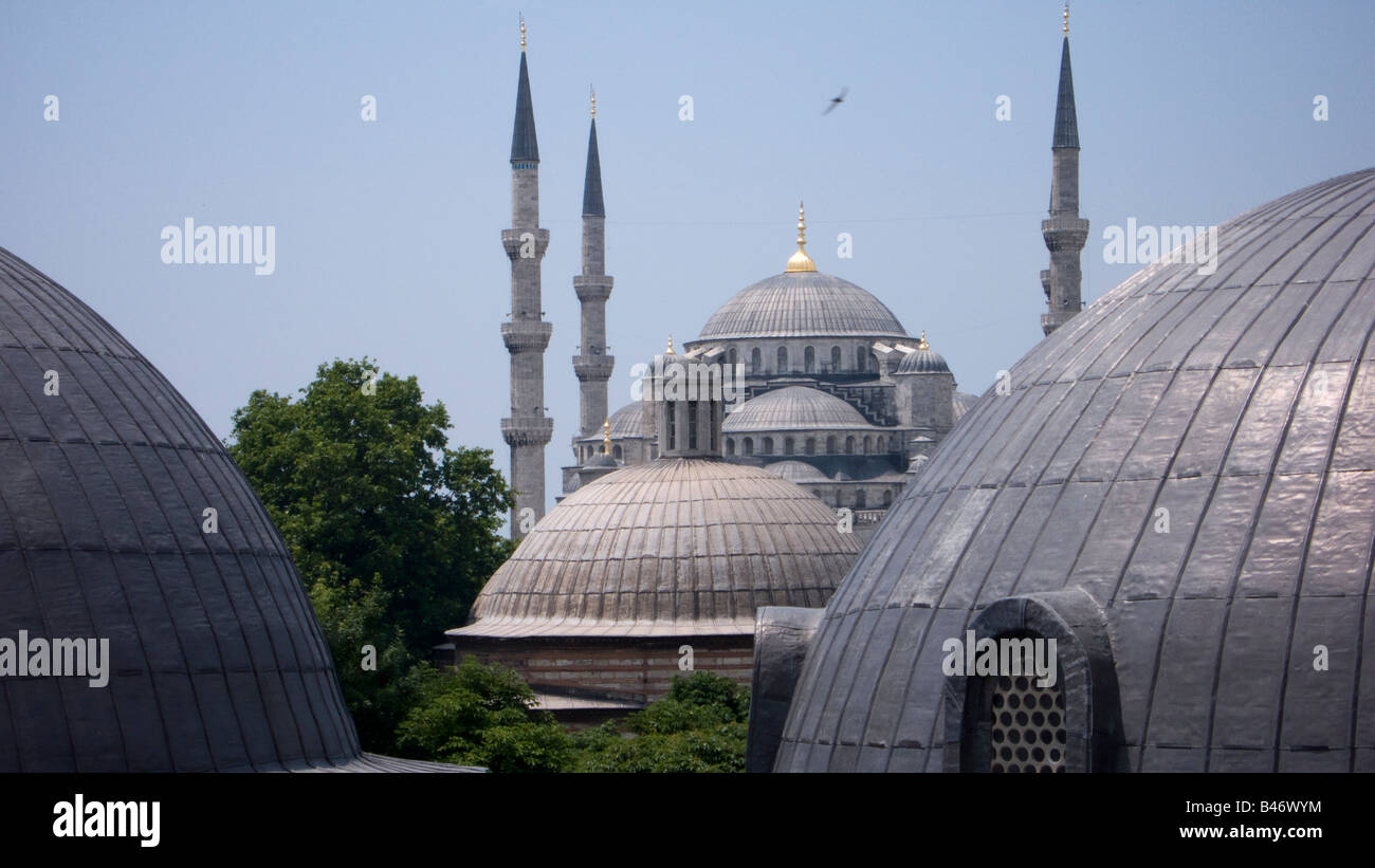 Turquie Istanbul la mosquée bleue vue de Sainte-Sophie Banque D'Images