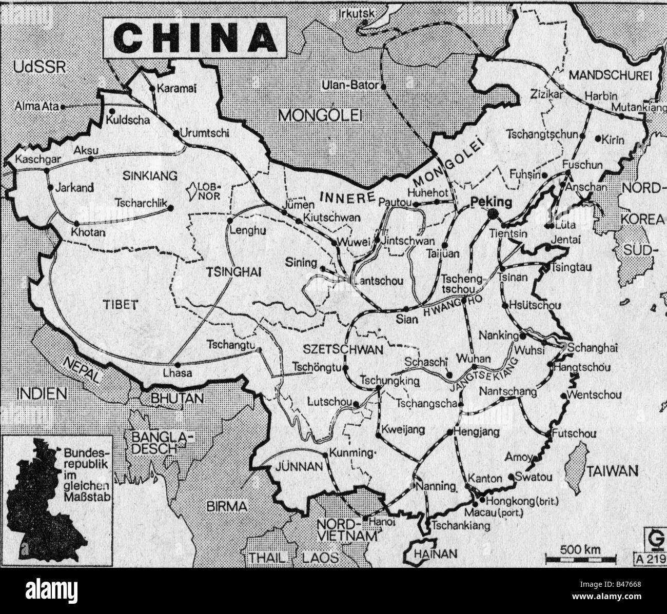 Cartographie, cartes, Chine, carte avec les principales routes et lignes ferroviaires, République fédérale d'Allemagne dans son ancienne forme de comparaison, 1972, Banque D'Images