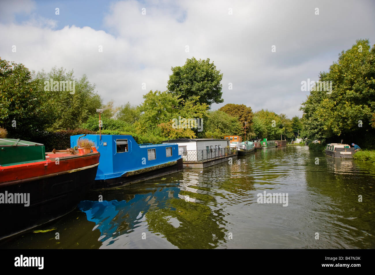 Chambre des bateaux sur le Grand Union canal Uxbridge Hillingdon Angleterre UK Banque D'Images