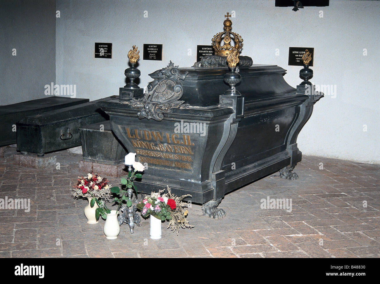 Ludwig II, 25.8.1845 - 13.6.1886, roi de Bavière 10.3.1864 - 13.6.1886, son cercueil, crypte de l'église St Michael, Munich, Allemagne, Banque D'Images