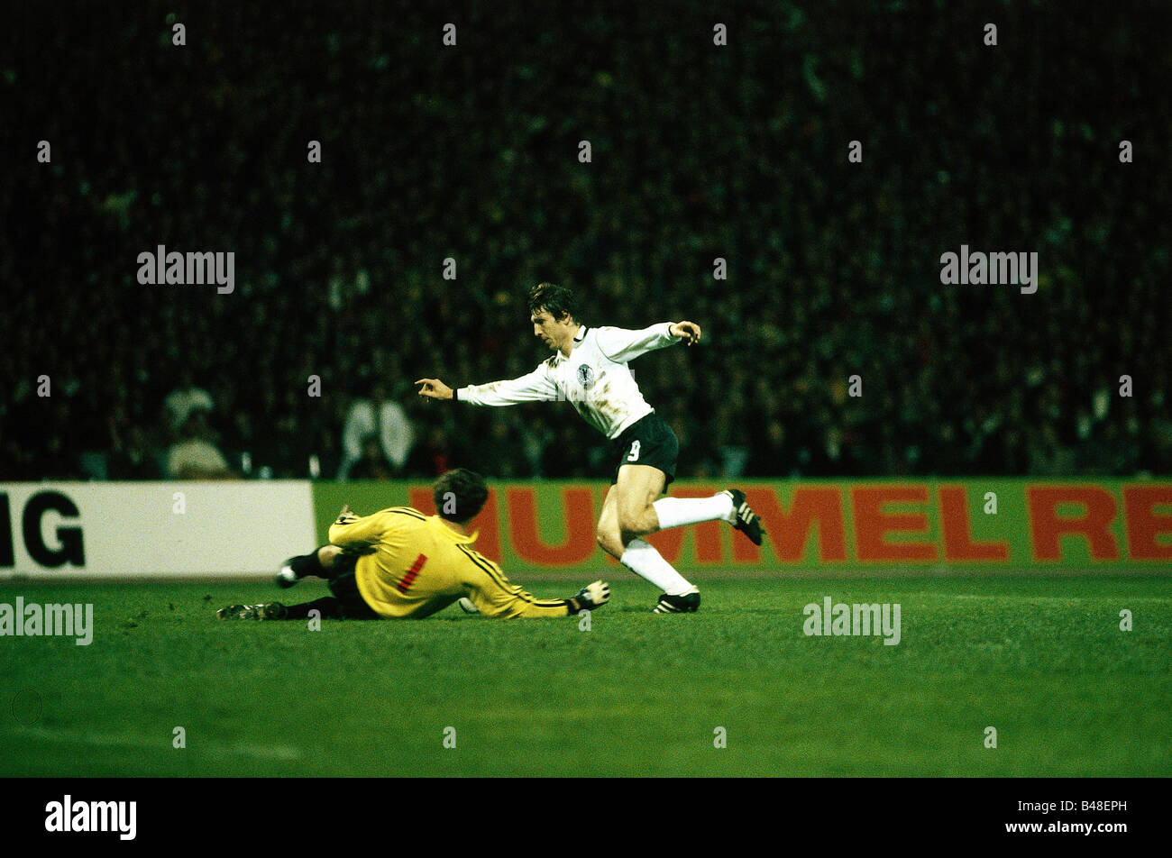 Sport / le sport, soccer, football, championnat d'Allemagne contre le Pays de Galles, à Wrexham, Wales (0:2), 2.5.1979, Banque D'Images