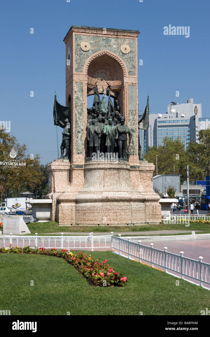 Monument de la République la place Taksim Istanbul Turquie Banque D'Images