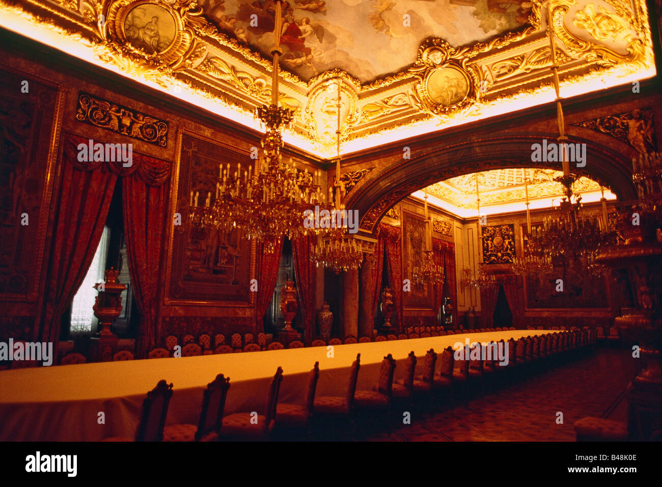 Espagne - Madrid - 'Palacio Real' - Palais Royal - somptueux - salle à manger d'État Banque D'Images