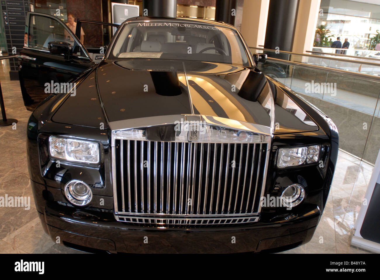 Un véhicule de luxe Rolls Royce sur l'affichage au World Financial Center New York Motorexpo Banque D'Images