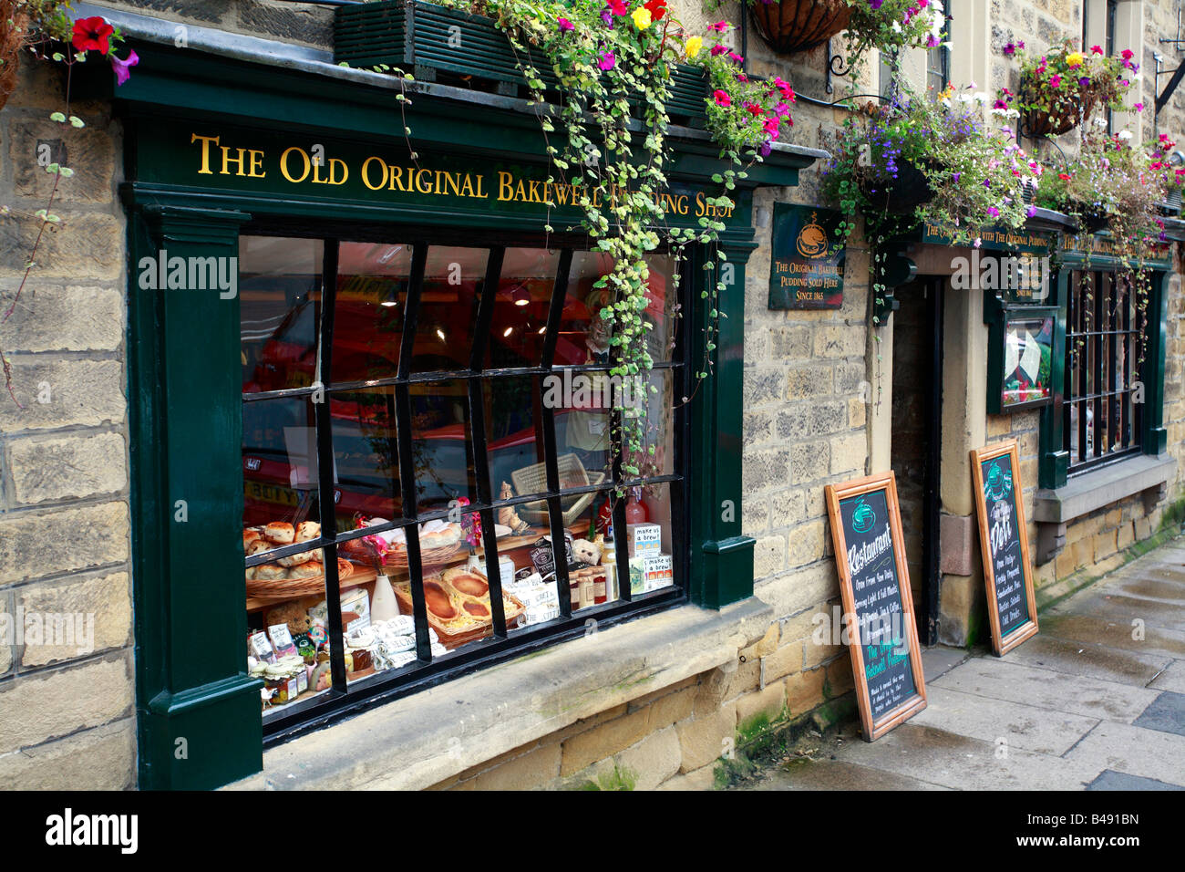 L'ancien Bakewell Pudding Shop original de Bakewell, Derbyshire, Angleterre, Royaume-Uni. Banque D'Images