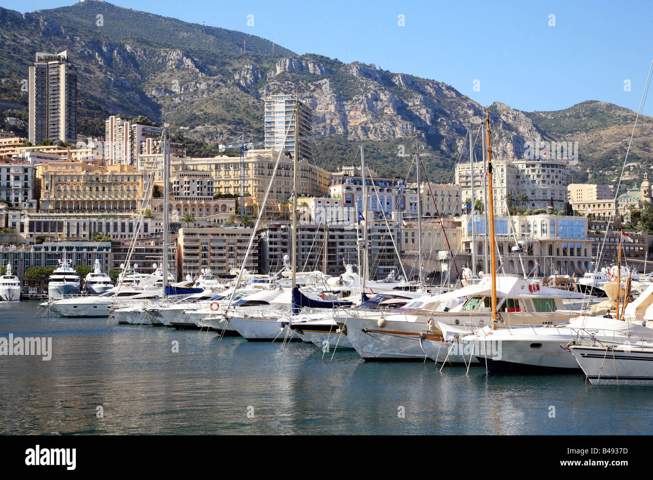 Yachts dans le port de Monte Carlo Banque D'Images
