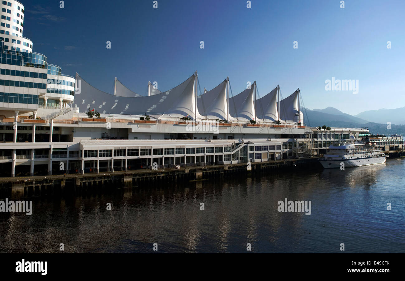 Bateau de croisière au port de Vancouver, Colombie-Britannique, Canada. Banque D'Images