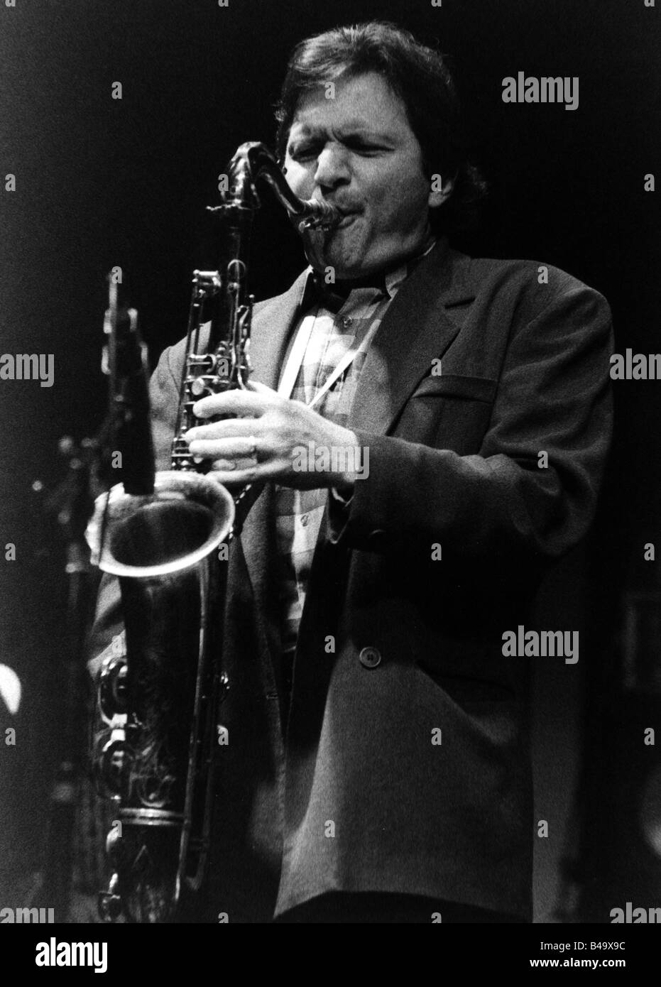 Bergonzi, Jerry, * 1947, musicien américain (jazz), demi-longueur, jouant au ténorsaxophone, spectacle en direct, Mannheim, mai 1993, Banque D'Images