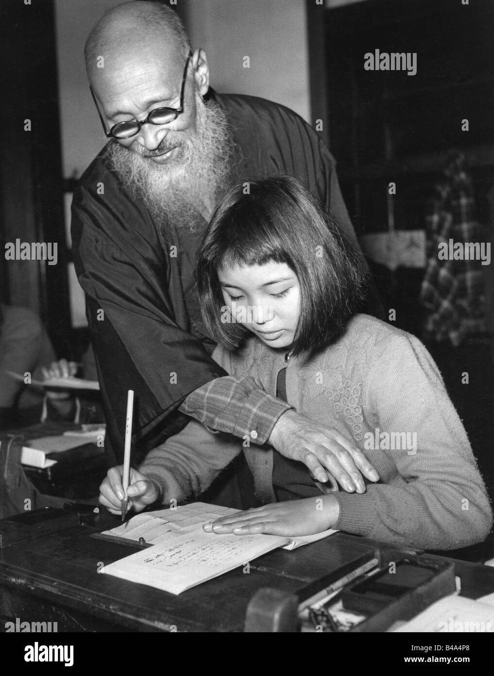 Géographie / voyages, Japon, éducation, enseignant et élève à l'école primaire de Kyoto, années 1950, Banque D'Images