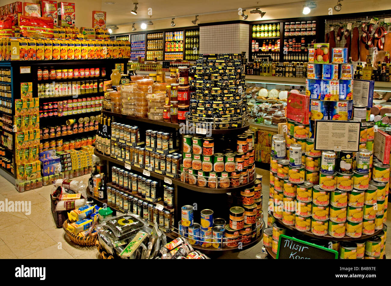 Istanbul Istinye Park Shopping Mall est un cadre de vie urbain unique épicerie Épicerie store Banque D'Images