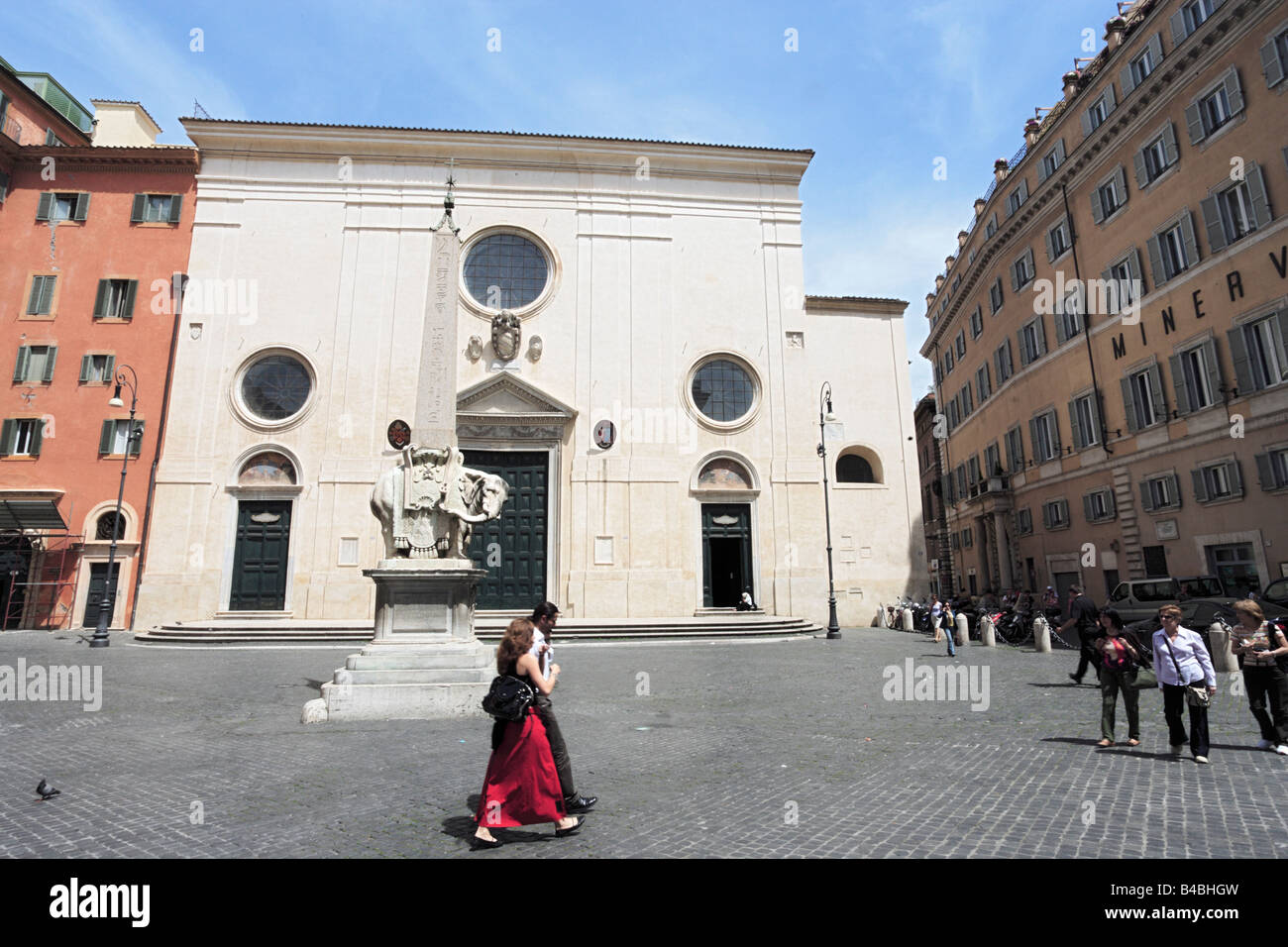 Santa Maria sopra Minerva et Bernini s Elefantino à Piazza della Minerva Rome Italie Banque D'Images