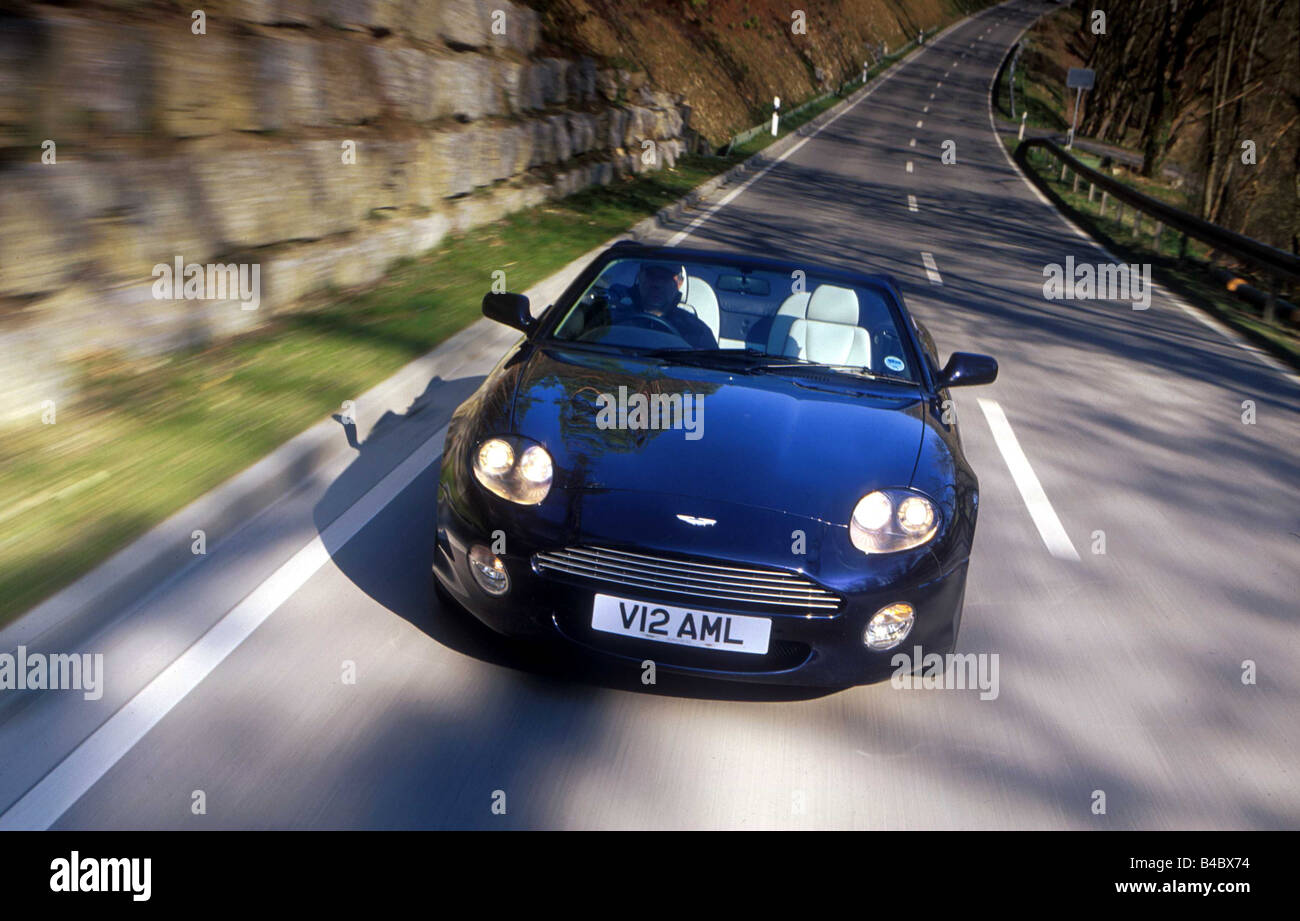 Location, Aston Martin DB7 Volante, convertible, modèle année 1994-, noir, la conduite, la diagonale de l'avant, route de campagne, open top Banque D'Images