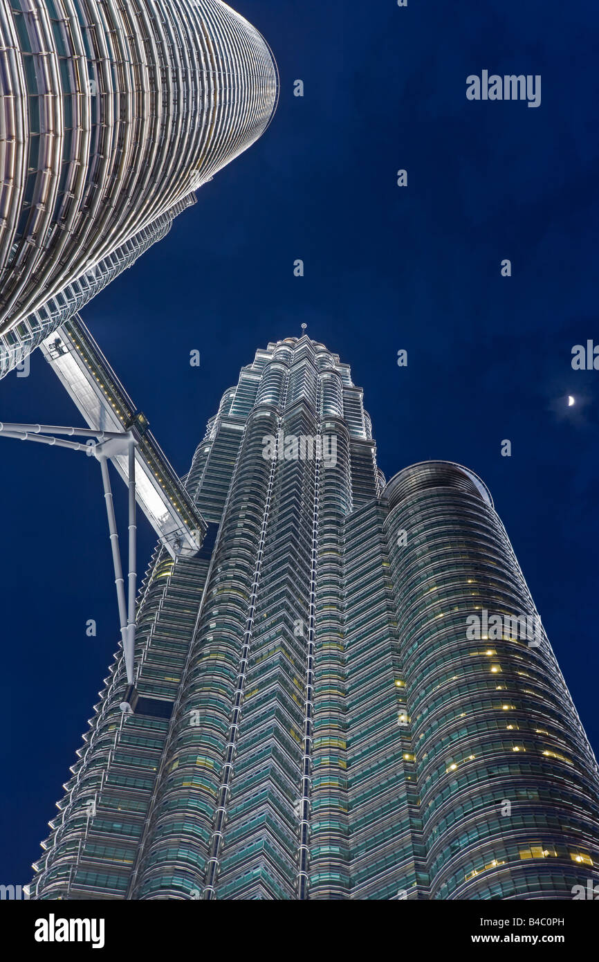 En Asie, la Malaisie, l'État de Selangor, Kuala Lumpur, les Tours Petronas, 88 étages en acier revêtu Twin Towers Banque D'Images