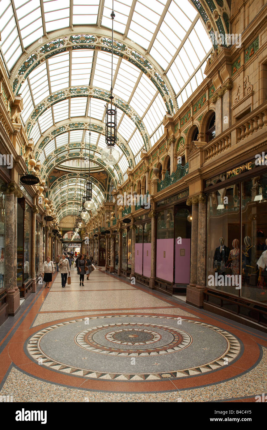 Arcade dans le comté de Leeds UK Banque D'Images