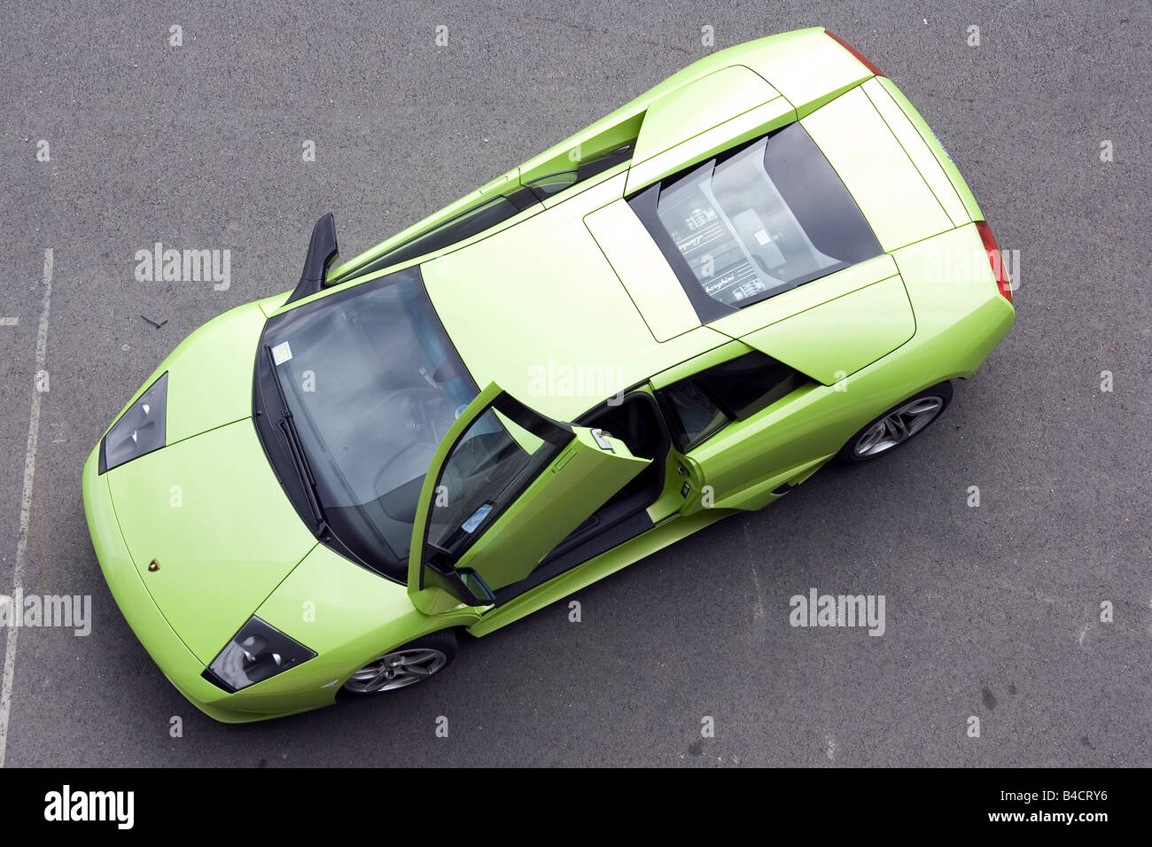 Lamborghini Murciélago LP 640, l'année de modèle 2006-, vert, debout, de faire respecter, d'en haut Banque D'Images