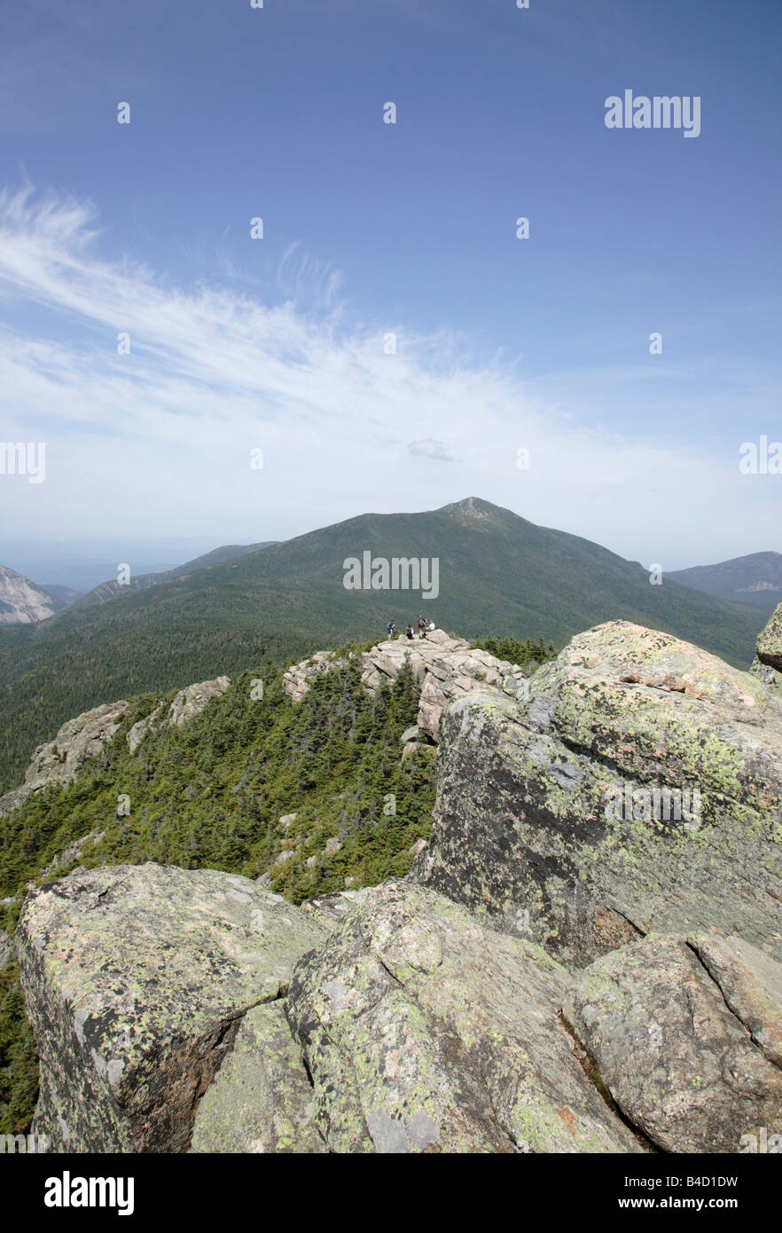 Vue panoramique depuis le sommet du mont liberté pendant les mois d'été situé dans les Montagnes Blanches du New Hampshire USA Banque D'Images