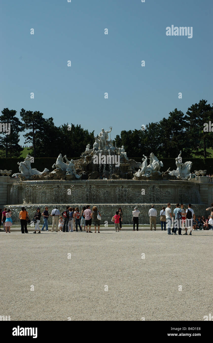 Fontaine de Neptune ; Palais de Schonbrunn, Vienne, Autriche ; Schlossstrasse ;Europe Banque D'Images
