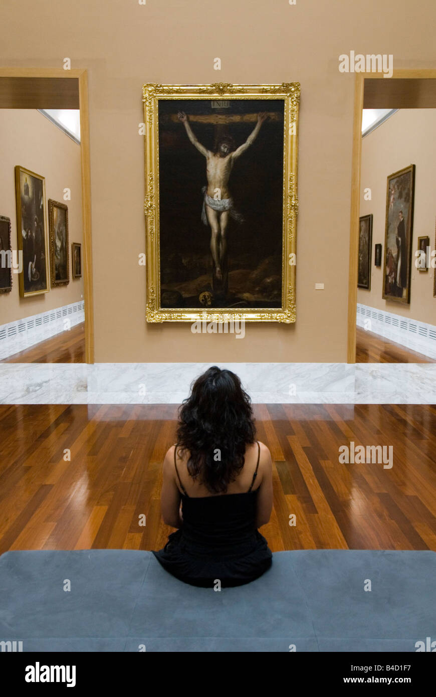 Femme à la peinture à l'huile à des offices religieux dans la collection permanente du Musée des beaux-arts Musée de Belles Artes de Valence Espagne Banque D'Images