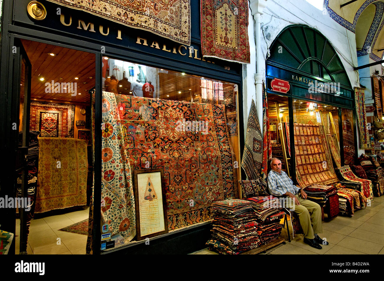 Grand Bazar Kapali Carsi Istanbul Turquie Kapalıcarsı Tapis Tapis Tapis handicraft Banque D'Images