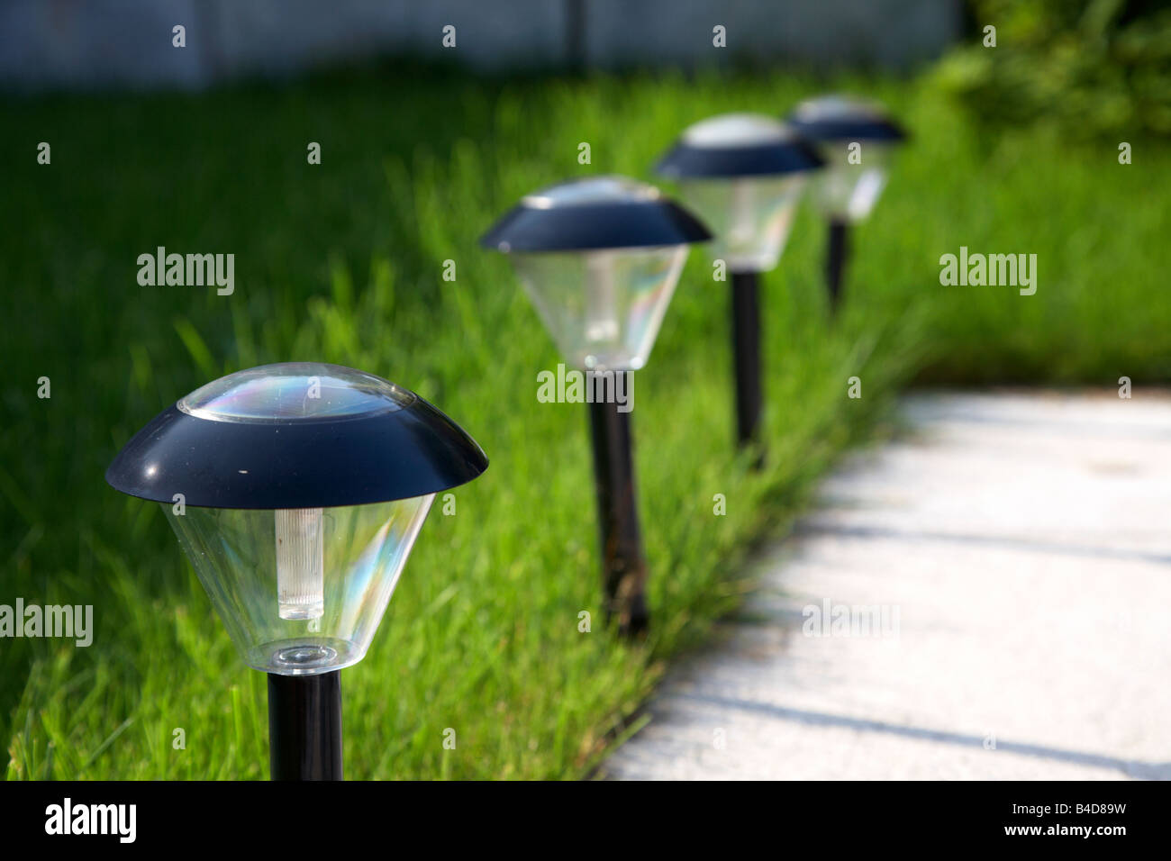 éclairage de jardin Banque de photographies et d'images à haute résolution  - Alamy