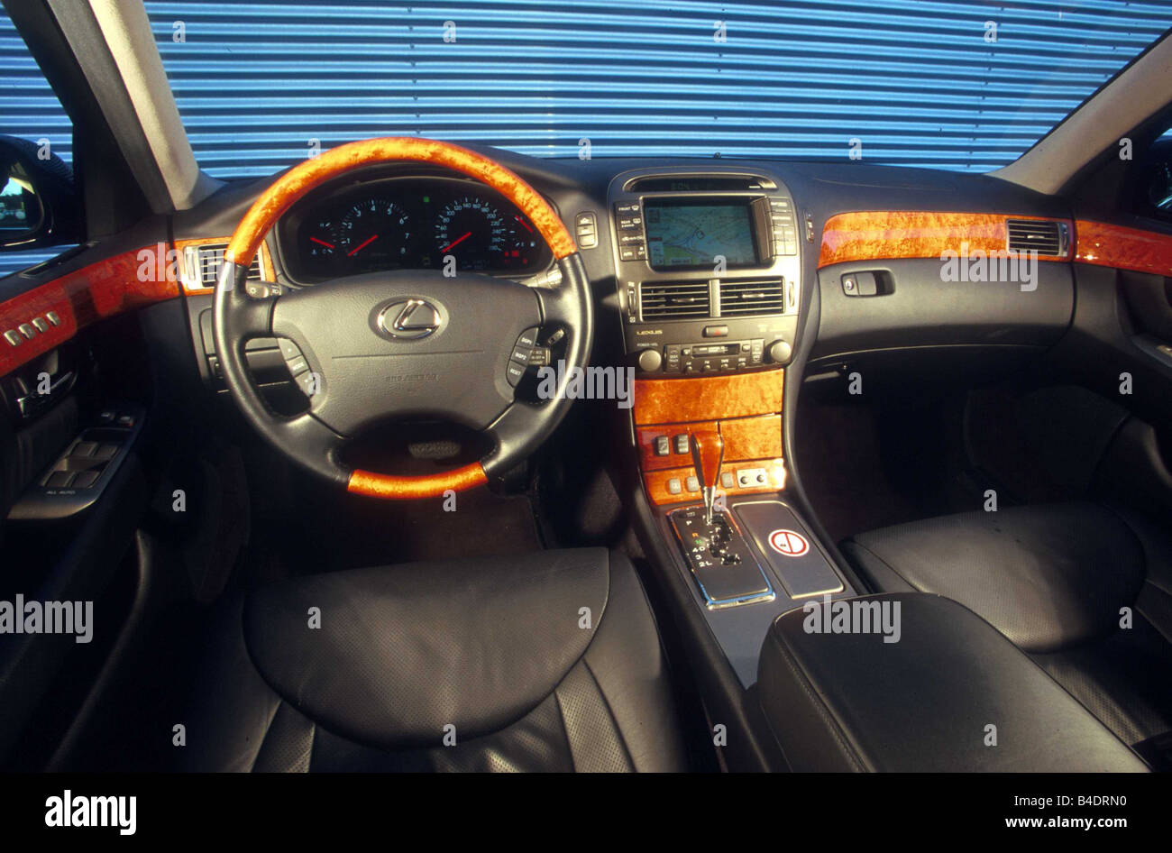 Voiture, Lexus LS 430, une limousine de luxe, environ s, l'année de modèle 2001-, noir, vue de l'intérieur, vue de l'intérieur, l'habitacle, la technique/accesso Banque D'Images