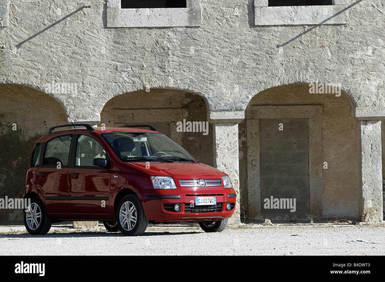 Voiture, Fiat Panda, Miniapprox.s, Limousine, l'année de modèle 2003-, rouge, debout, à la défense, la diagonale de l'avant, vue frontale, sid Banque D'Images