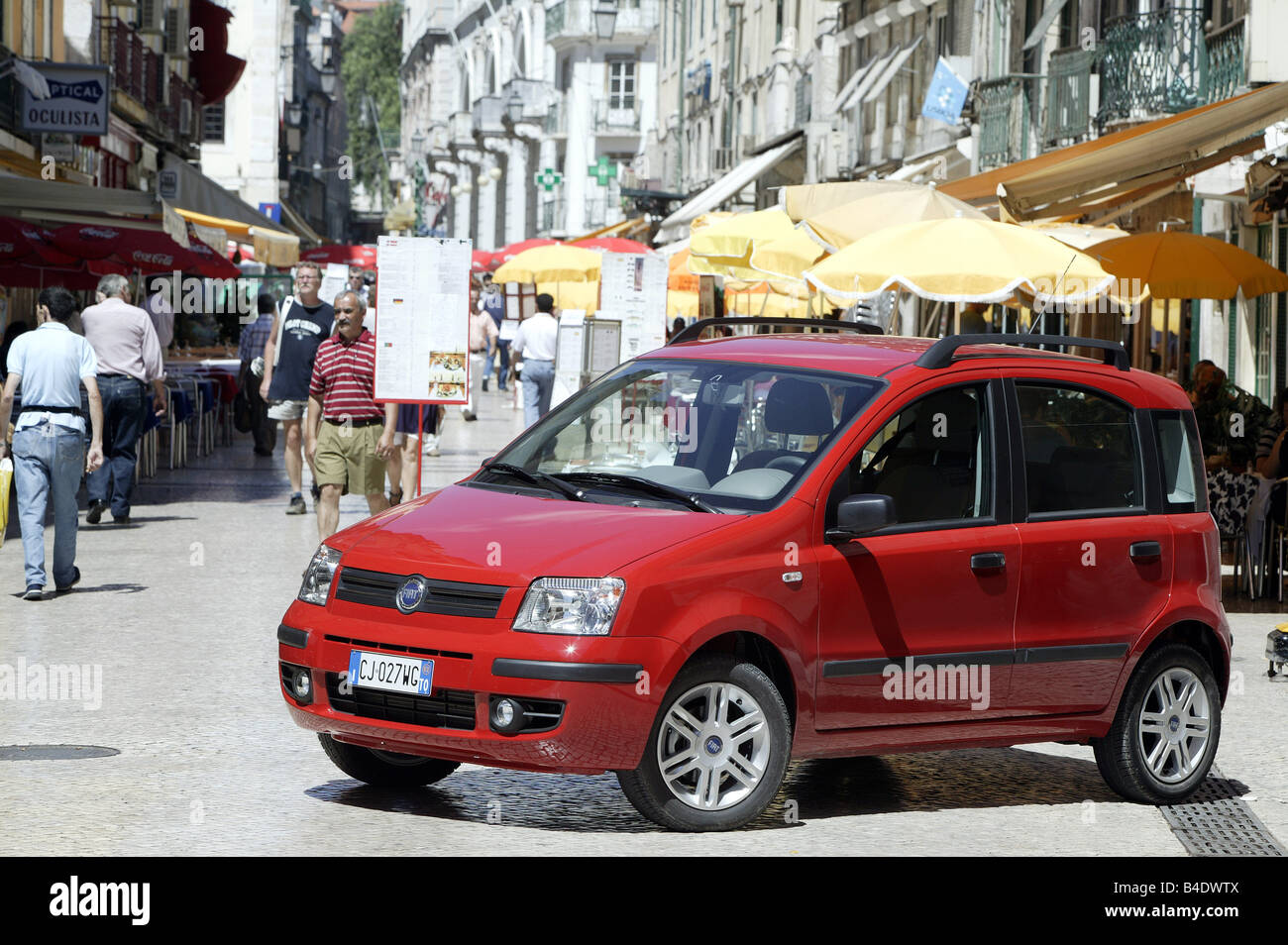 Voiture, Fiat Panda, Miniapprox.s, Limousine, l'année de modèle 2003-, rouge, debout, à la défense, la diagonale de l'avant, vue frontale, sid Banque D'Images