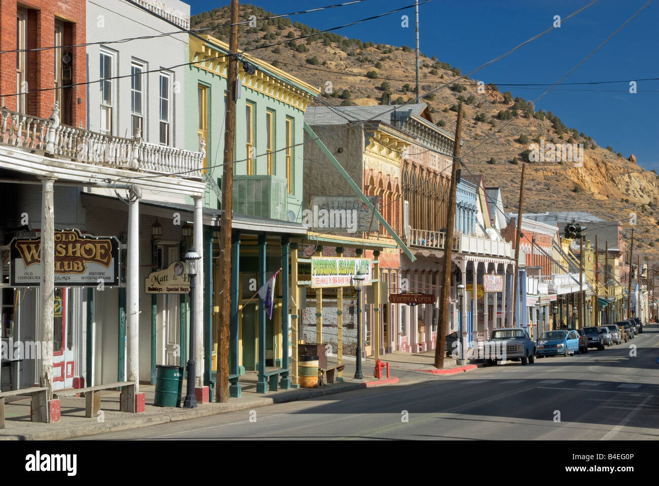 Bâtiments historiques en hiver à C Street à Virginia City NEVADA USA Banque D'Images