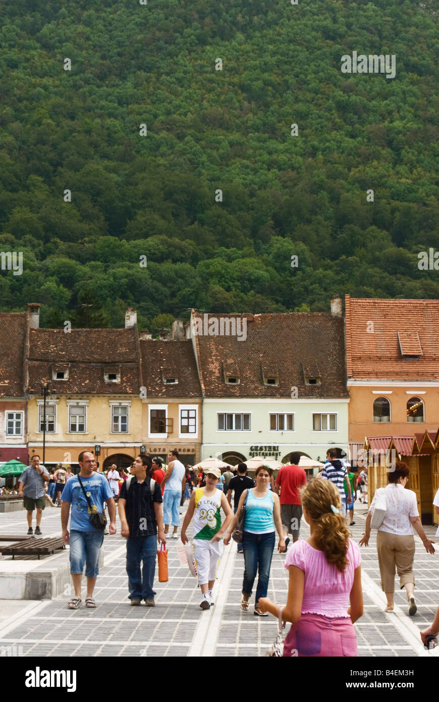 Place principale, Brasov, Roumanie Banque D'Images