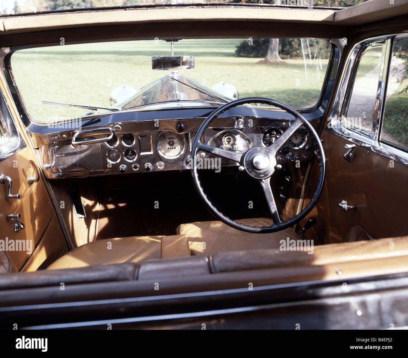 Voiture, Rolls Royce Phantom III, l'année de modèle 1936-1939, noir,  berline, voiture d'époque, années 30, années 30, l'intérieur, l'habitacle,  Technics, tec Photo Stock - Alamy