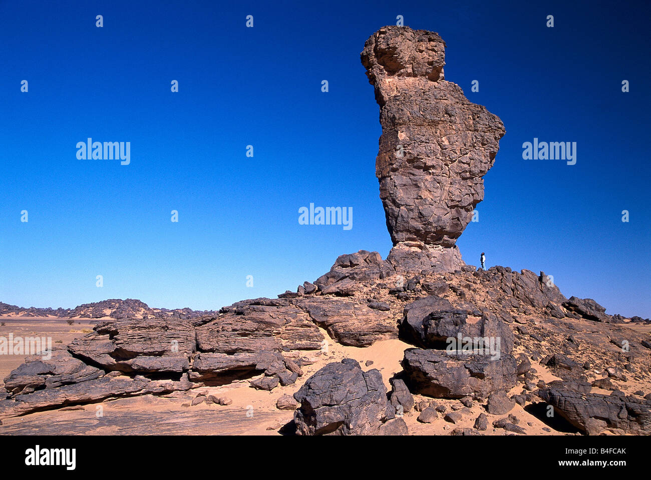 Un sommet dans le désert du Sahara, la Libye. Banque D'Images