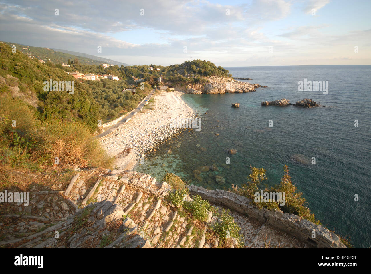 La Grèce. La péninsule de Pelion. La plage de Damouchari. Banque D'Images