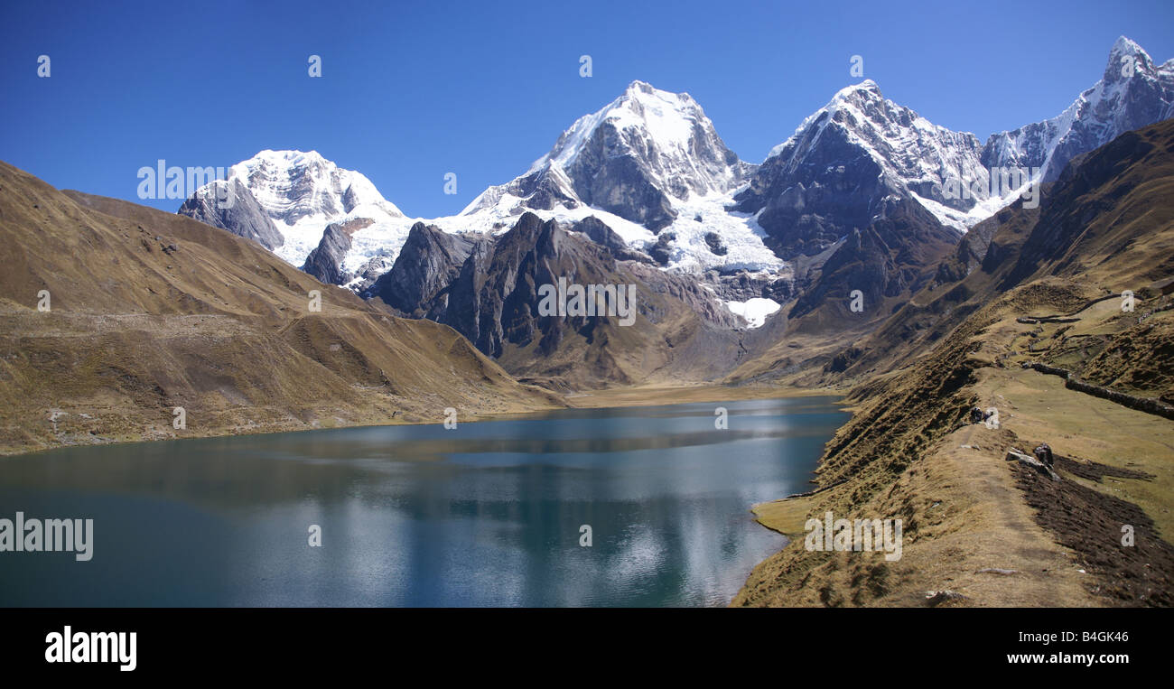 Cordillère Huayhuash Siula panorama et de l'Amérique du Sud Pérou Yerupaja Banque D'Images