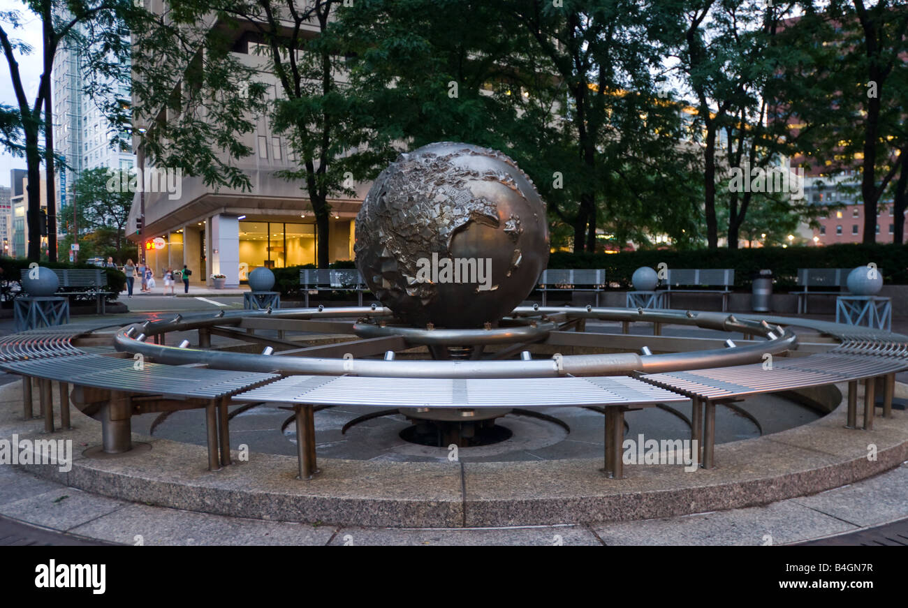 Le monde de la sculpture en Kendall Square à Cambridge, MA, USA Banque D'Images