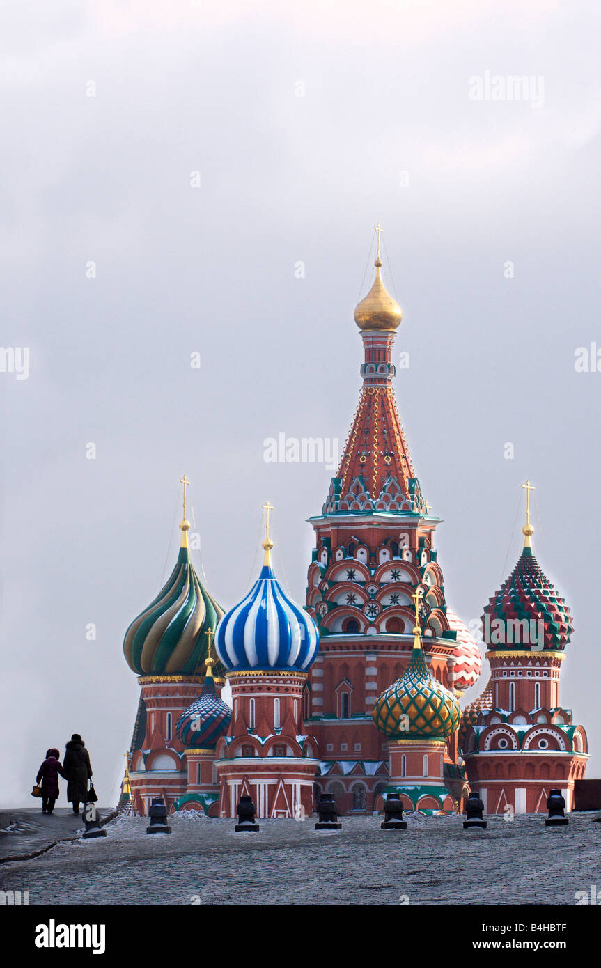 Église sur place de la ville la cathédrale de Saint Basil Place Rouge Moscou Russie Banque D'Images