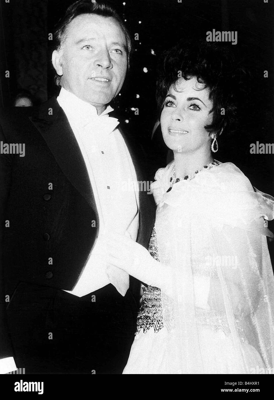 L'acteur Richard Burton et Elizabeth Taylor épouse pour premiere de la mégère apprivoisée à Londres Banque D'Images