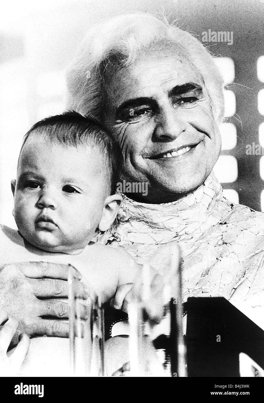 L Acteur Marlon Brando Avec Bebe Acteur Lee Quigley Msi Dbase Photo Stock Alamy L Acteur Marlon Brando Avec Bebe Acteur Lee Quigley Msi Dbase Photo Stock Alamy
