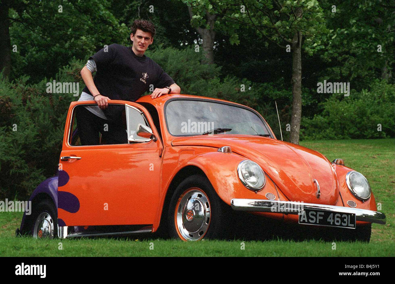 David Campbell et sa Volkswagen Beetle Août 1998 Banque D'Images