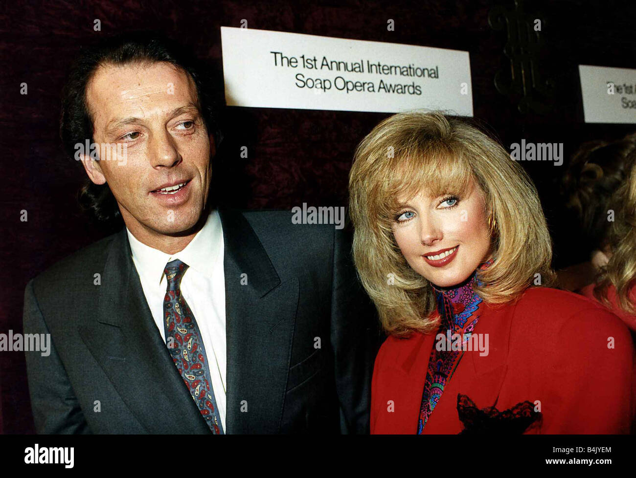 Leslie Grantham acteur à la remise des Prix du savon avec Morgan Fairchild Novembre 1989 Dbase Banque D'Images