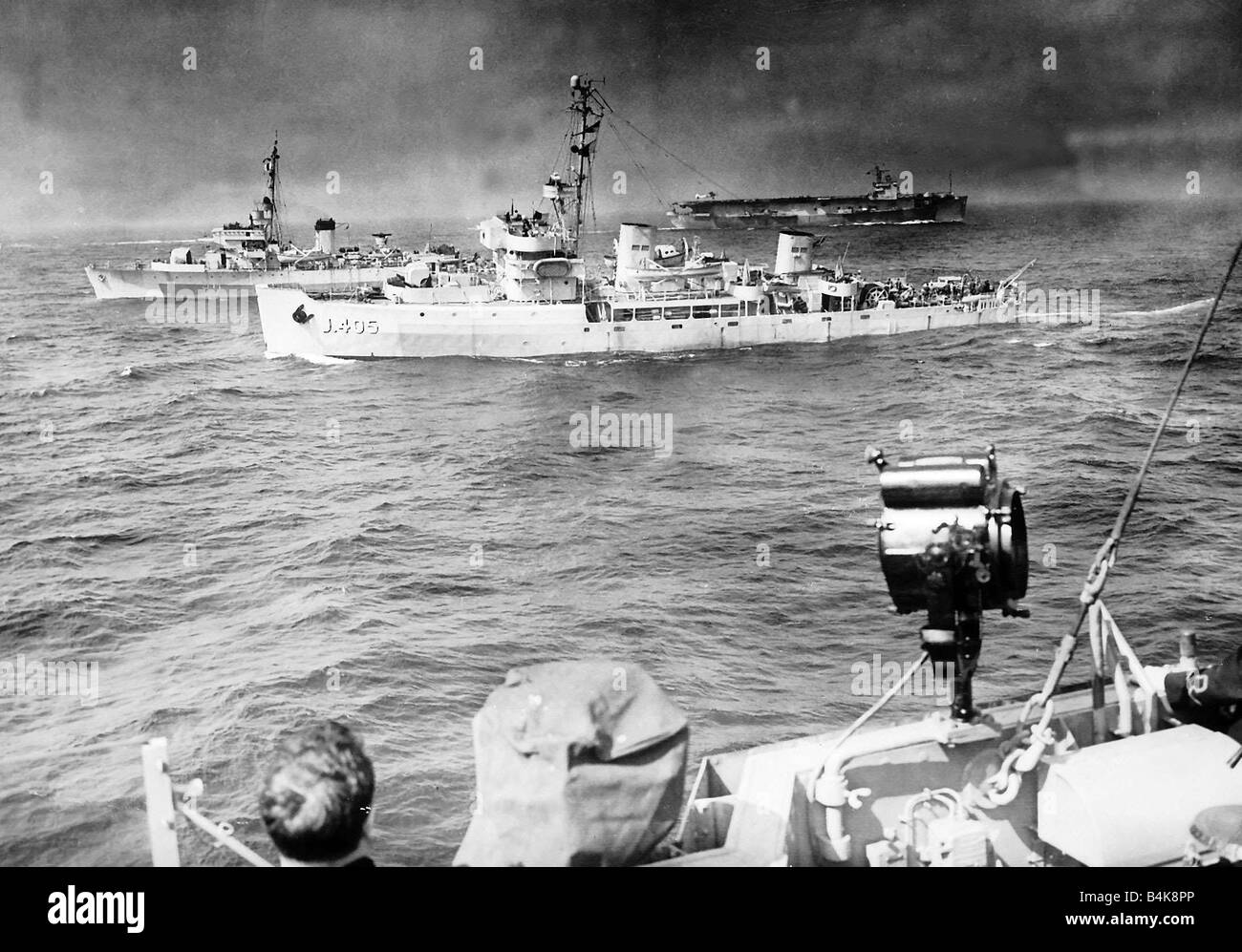 En dragueur de convoi 1945 WW2 Banque D'Images