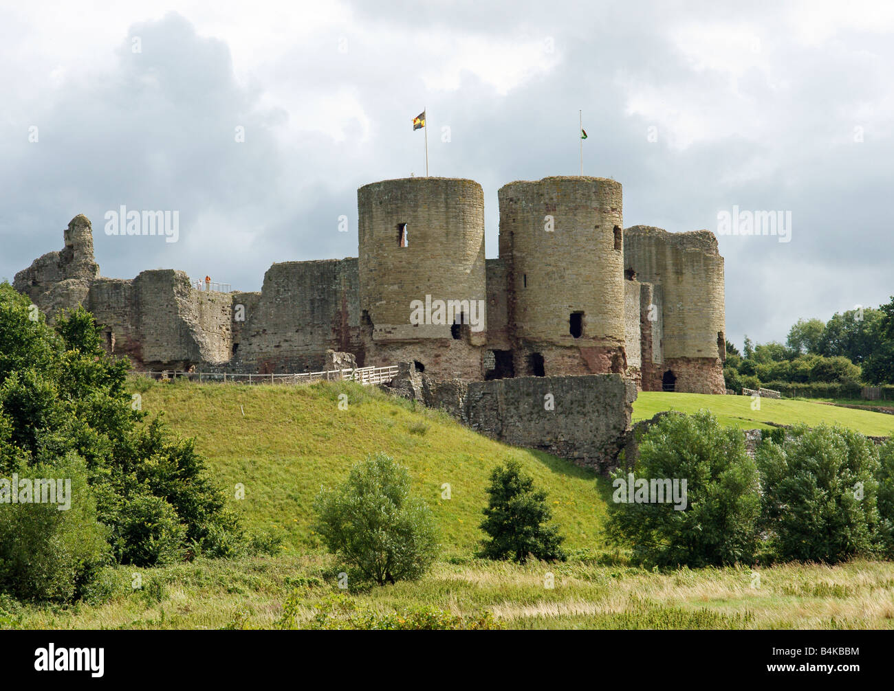Le Château de Rhuddlan Denbighshire dans le Nord du Pays de Galles Banque D'Images