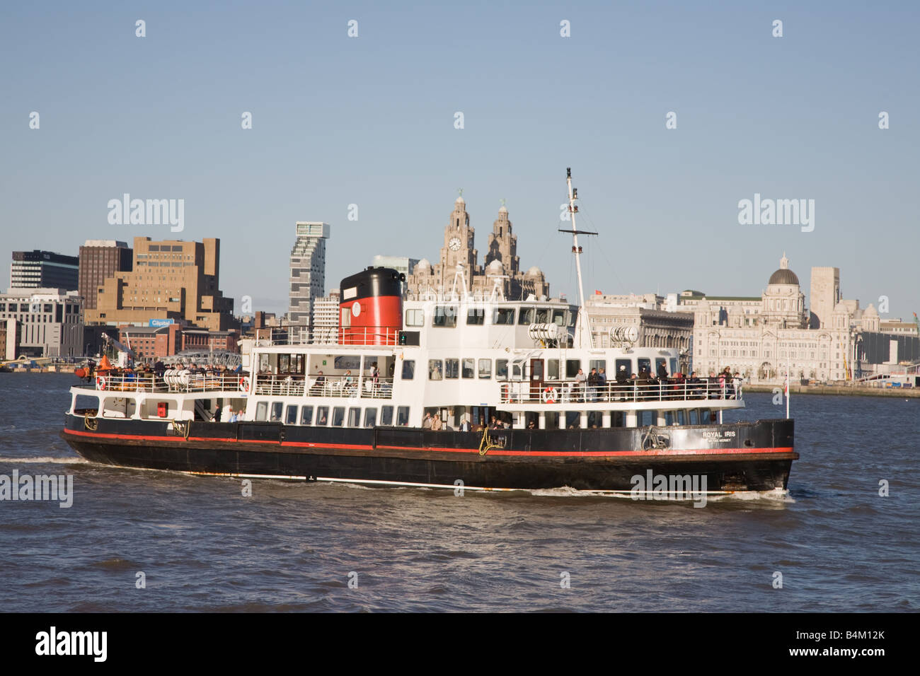 Rivière Mersey ferry et les Trois Grâces, Liverpool, Royaume-Uni Banque D'Images