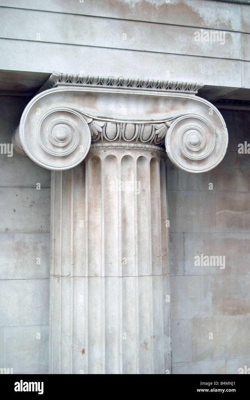 Colonne ionique British Museum London Banque D'Images