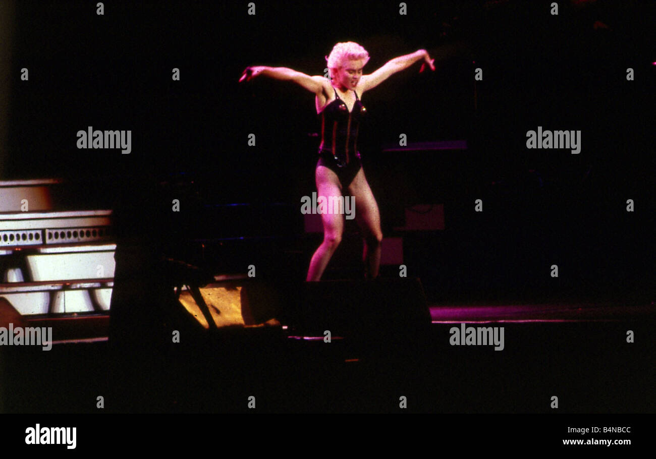 Madonna chante sur scène Août 1987 Banque D'Images