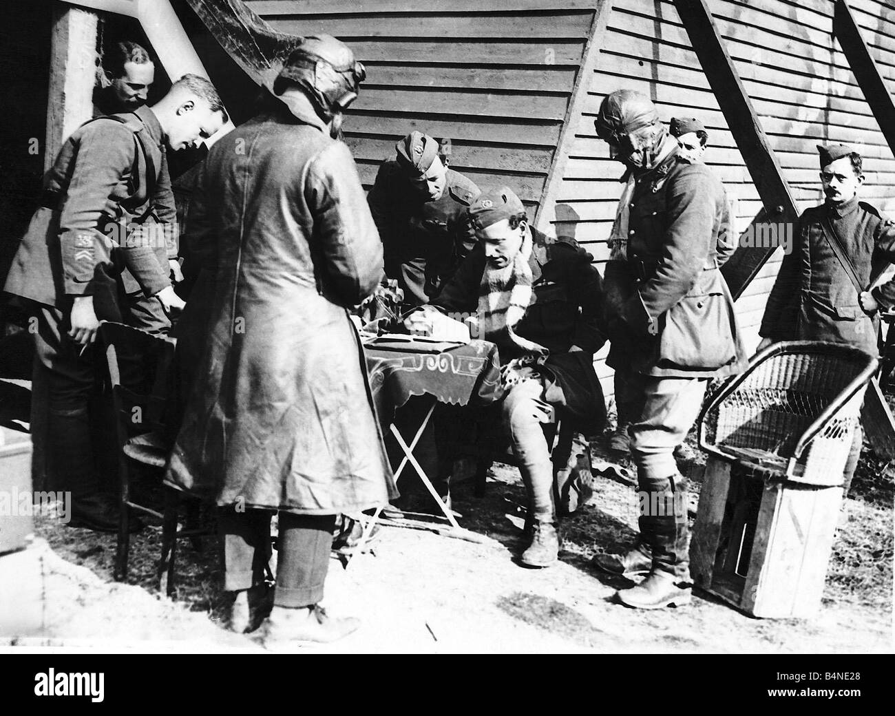 Des pilotes de la RAF la position des troupes ennemies 1918 sur le front occidental pendant la Première Guerre mondiale Banque D'Images