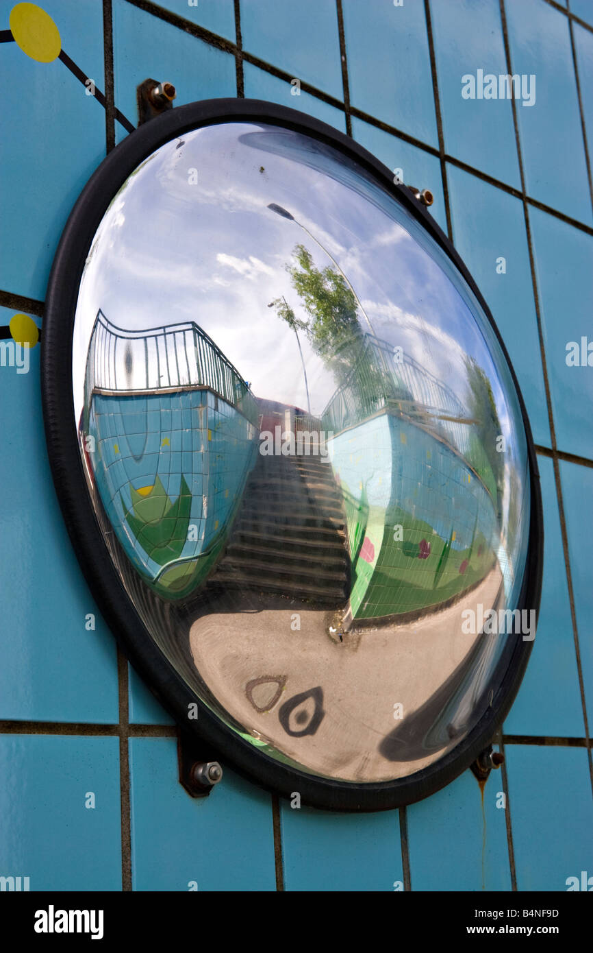 Miroir parabolique Banque de photographies et d'images à haute résolution -  Alamy