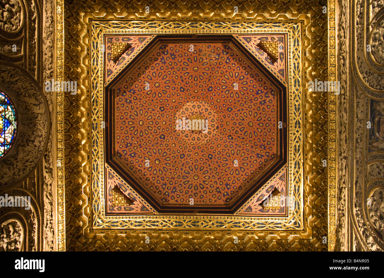Segovia - plafond mauresque ornés dans l'Alcázar Banque D'Images